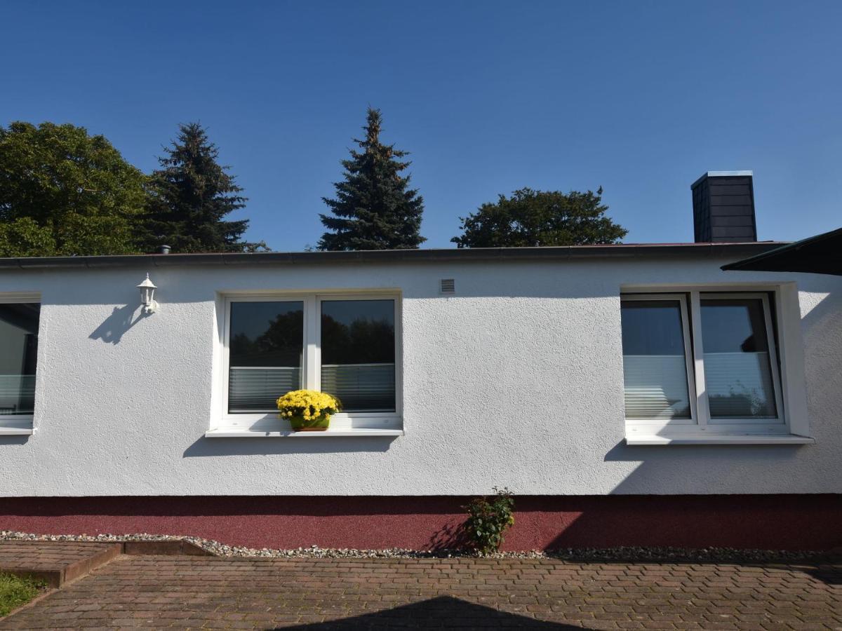 فيلا Modern Bungalow In Kroepelin With Garden الغرفة الصورة